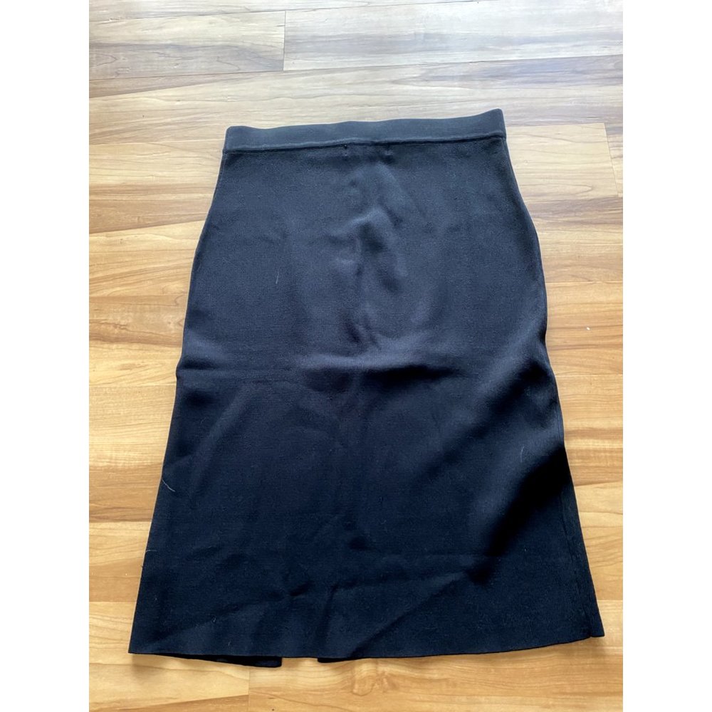 IVANKA TRUMP STRAIGHT BLACK SKIRT SIZE 6